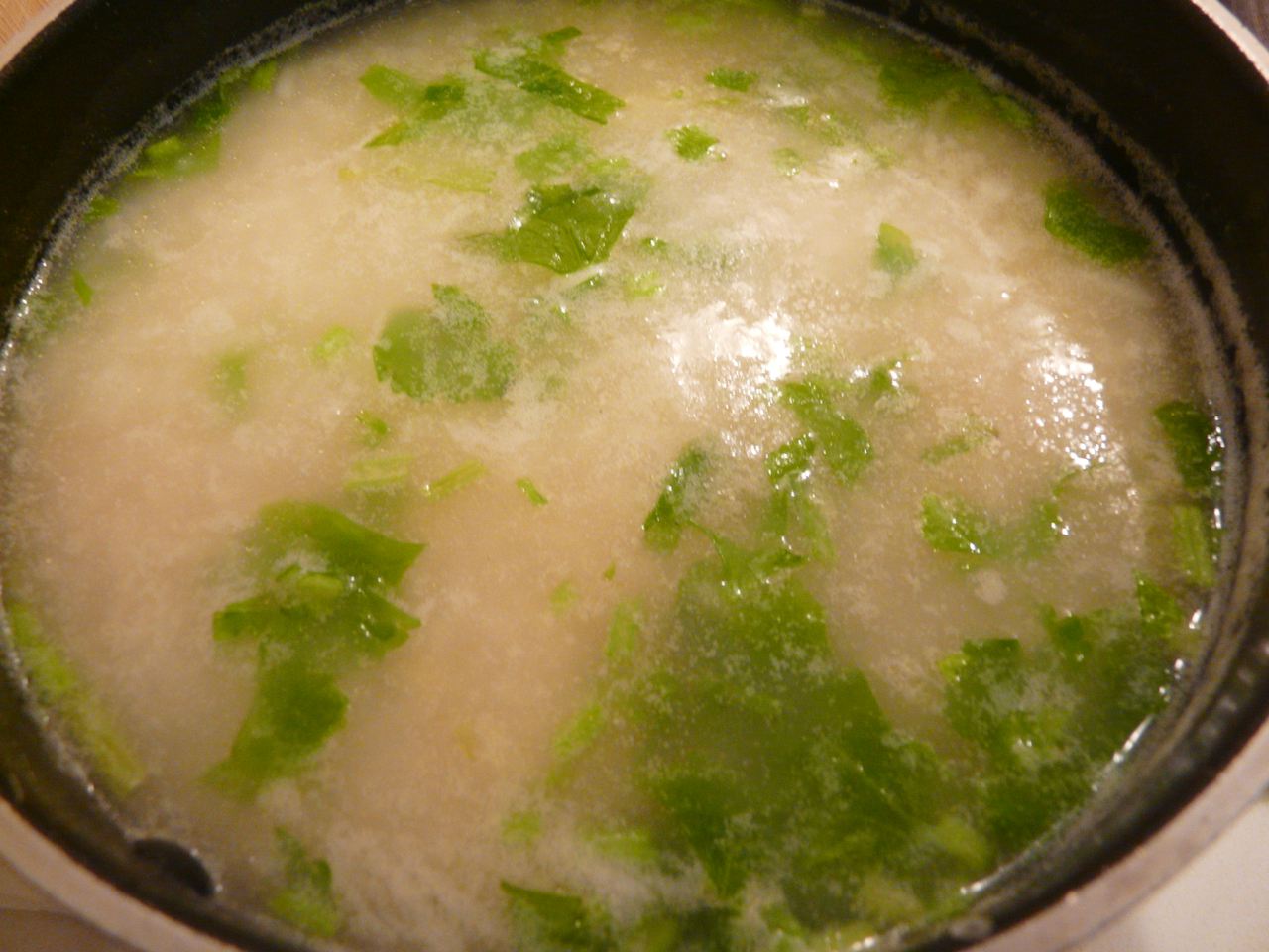 Khao Tom Reissuppe mit Ingwer thailändische Frühstückssuppe.