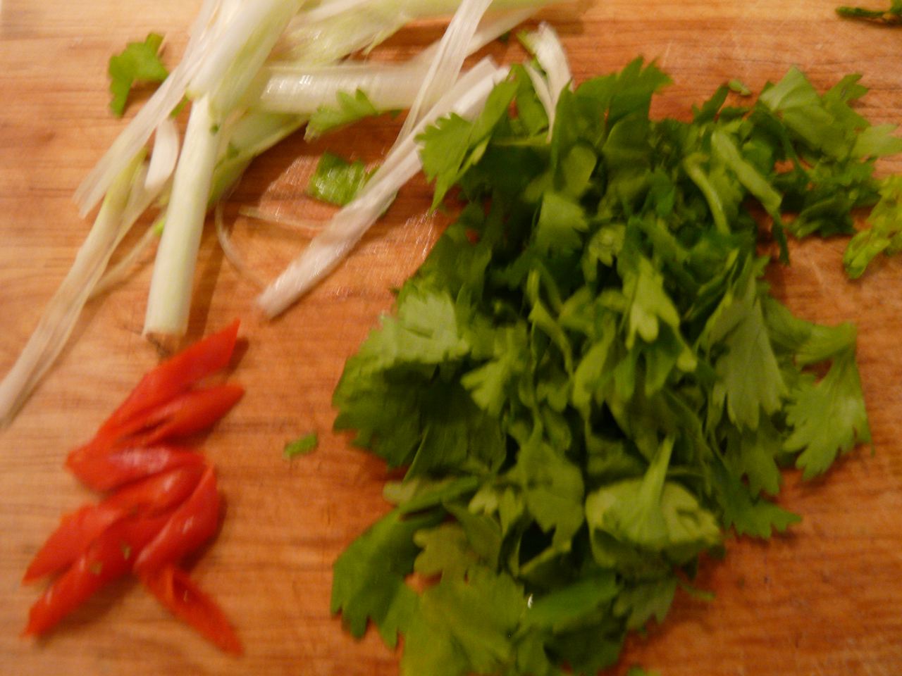 Khao Tom Reissuppe mit Ingwer thailändische Frühstückssuppe.